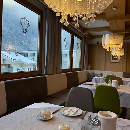Hotel Garni Jennewein-2